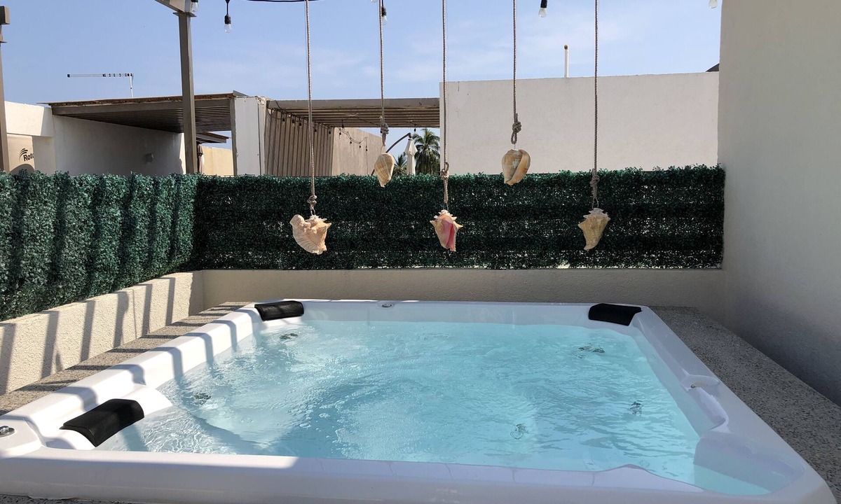 La Poza Apartment | Exclusive Apartment w/Private Roof Garden, Acapulco Diamante