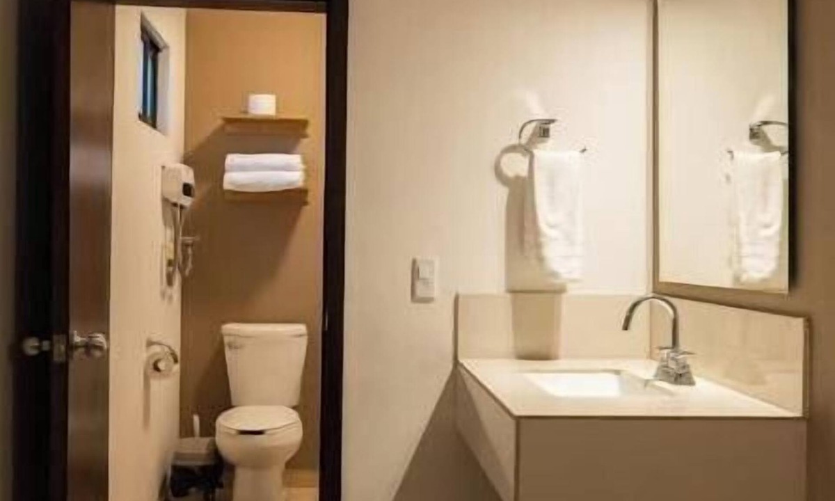Los Mochis House | Executive Apartment with classic design