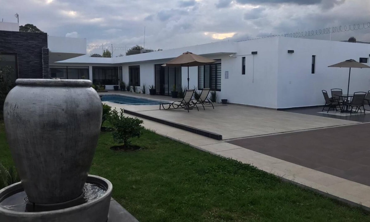 Tupataro House | Fifth Nasly Family