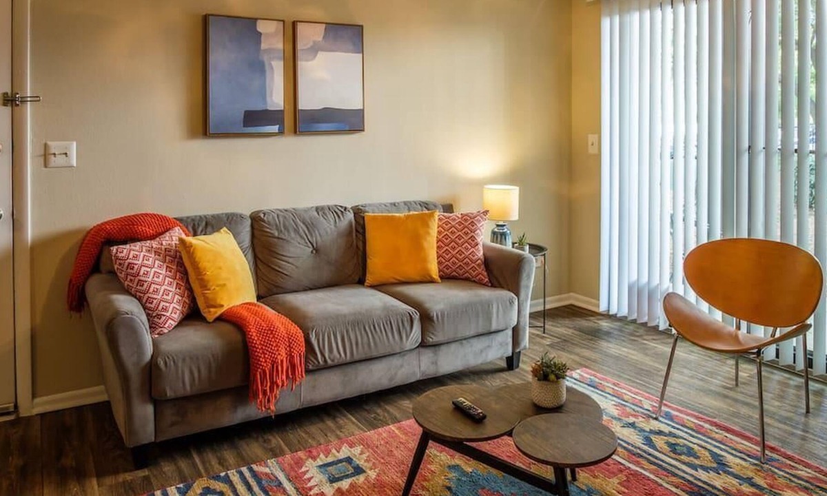 Arlington Apartment | Frontdesk | 1BR Apt minutes to Airport