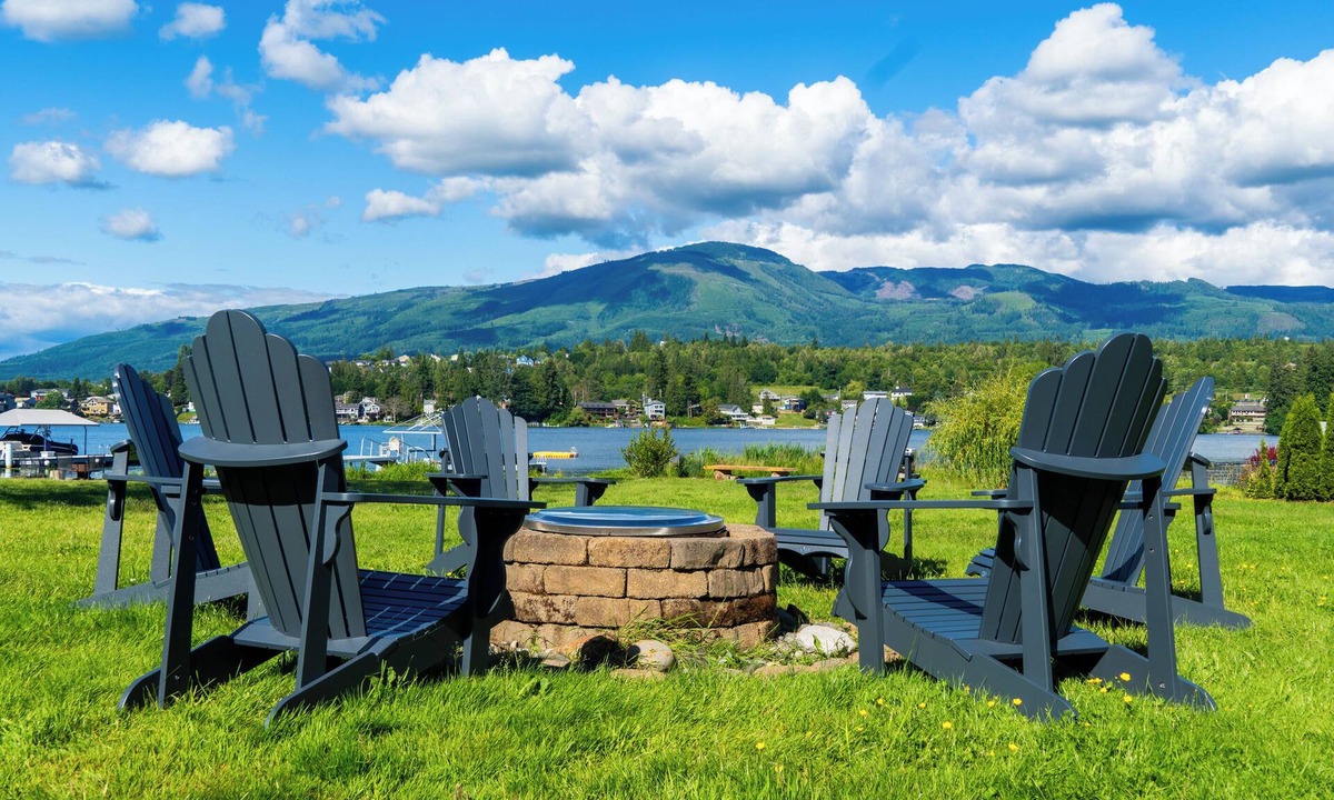 Big Lake House | Full RV Hook-up, DOCK, The Baker View House