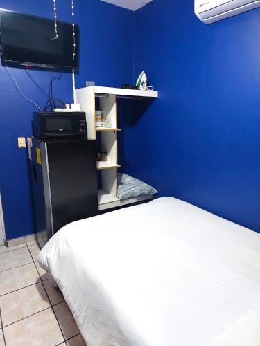 Hermosillo Apartment | Habitacion 11 independiente con mucha privacidad ,cerca del consulado , CAS , a 200 mts del vado del rio