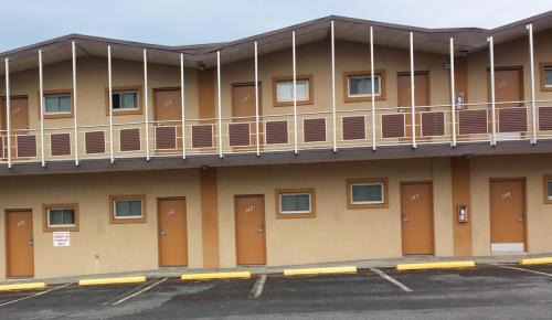 Cinnaminson Hotel | Hallmark Motel