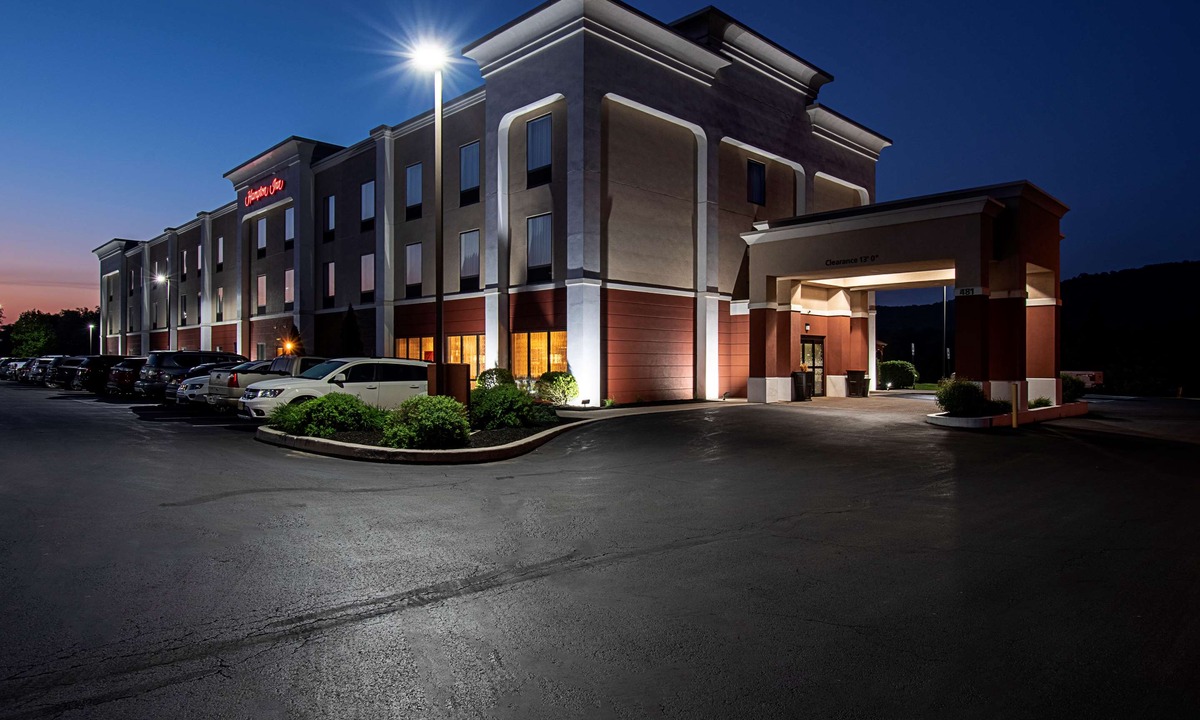 Pine Grove Hotel | Hampton Inn Pine Grove