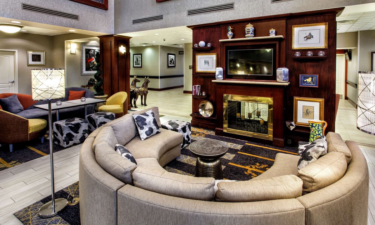 Bloomfield Hotel | Hampton Inn & Suites Staten Island