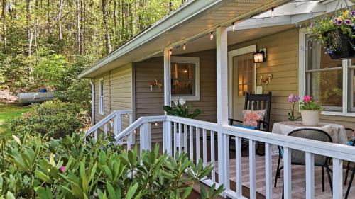 Highlands House | Happy Hiker