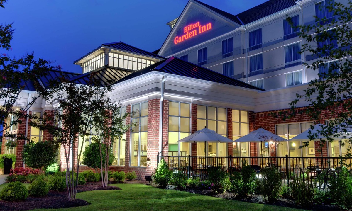 St. Charles Hotel | Hilton Garden Inn Waldorf