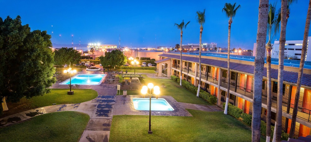 Civic Center Hotel | Hotel Colonial Mexicali