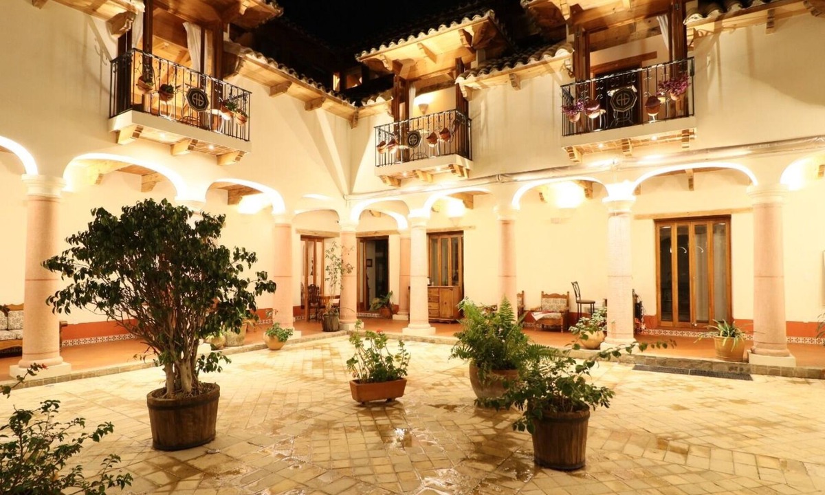 De La Merced Hotel | Hotel Casa de Familia de San Cristobal