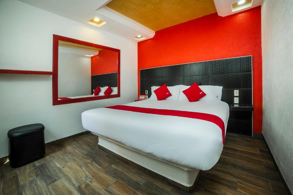 Cuauhtemoc Hotel | Hotel SR92 Adults Only