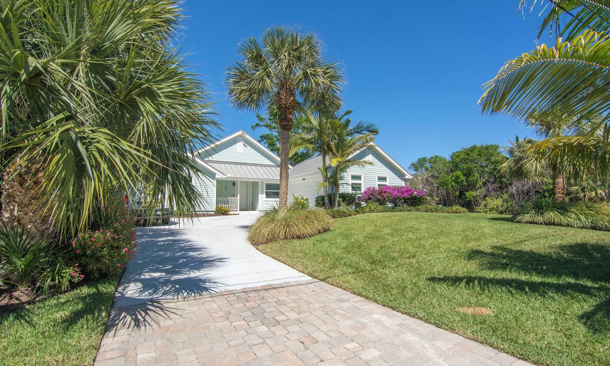 Riverside Estates House | Intercoastal Oasis Heated Pool & Dock in peaceful Vero Beach!