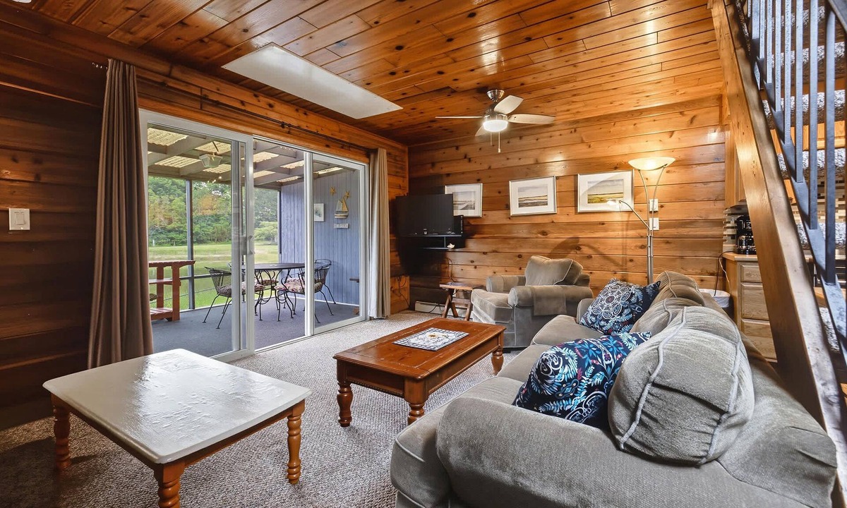 Stevensville Ski Chalet | Juniper Presents: Chalet #93 Pondside Retreat & Resort Amenities