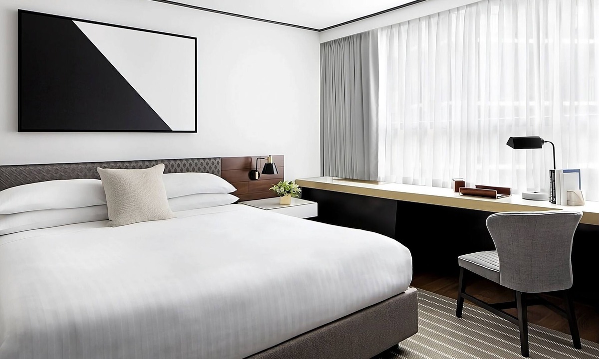 Connecticut Ave - K Street Hotel | King Studio w/Private Balcony – Near Embassy Row, Pet-Friendly