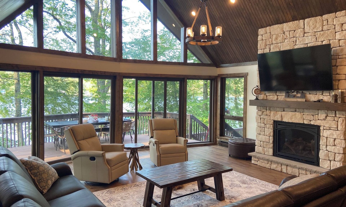 Lackawaxen House | Lakefront Retreat with Private Dock and Hot Tub