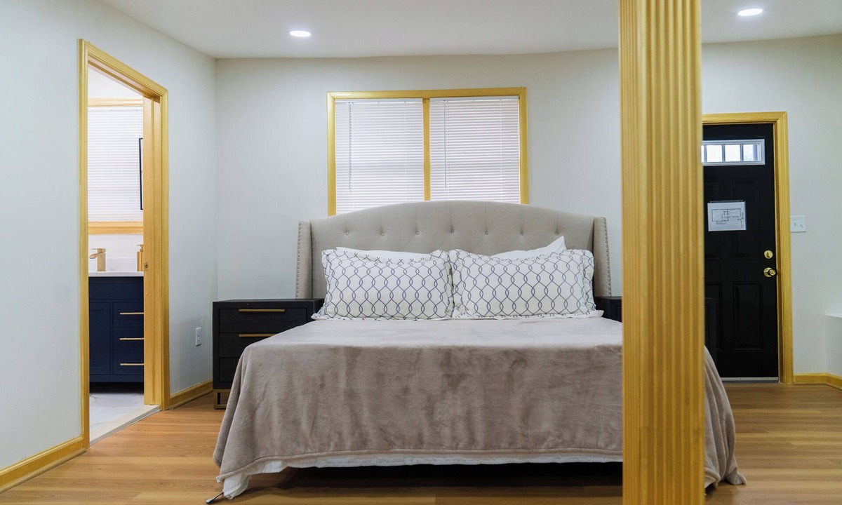 Upper Marlboro Bed & Breakfast | Large King Size 1-Bedroom in Upper Marlboro