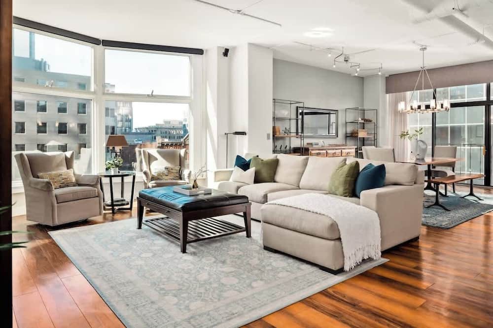 LoDo Condo | Larimer Square Luxury | Office | Downtown Hub