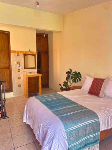 Luis Jimenez Figueroa Apartment | Loft equipado cama King