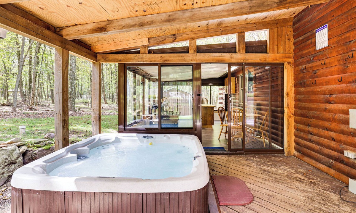 Long Pond Cottage | Long Pond Log Cabin w/Hot Tub Soaks & Outdoor Fun