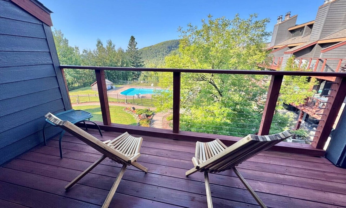 Lutsen Apartment | Lutsen Ski-In/Ski-Out | Moose Mtn Views | Hot Tub