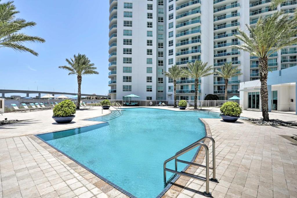 Kingston House | Luxurious Daytona Beach Condo w/Resort Amenities!