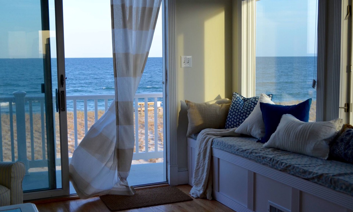 North Beach Haven House | Luxurious oceanfront home with its toes in the sand