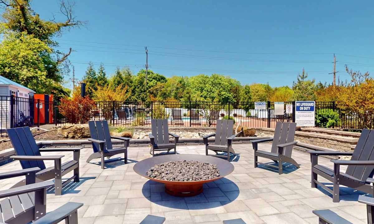 Lower Township Hotel | Luxury and Space in a Double King Room