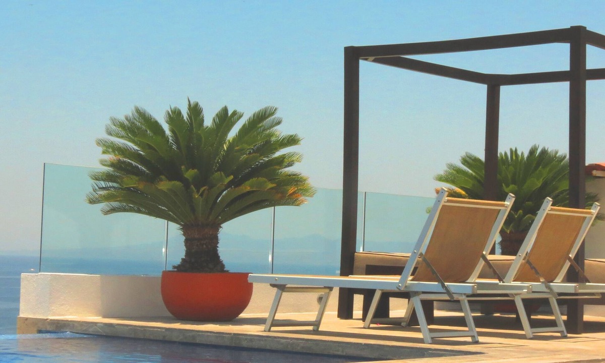 Amapas Apartment | Luxury Los Muertos Beach penthouse, infinity pool & Jacuzzi, central located