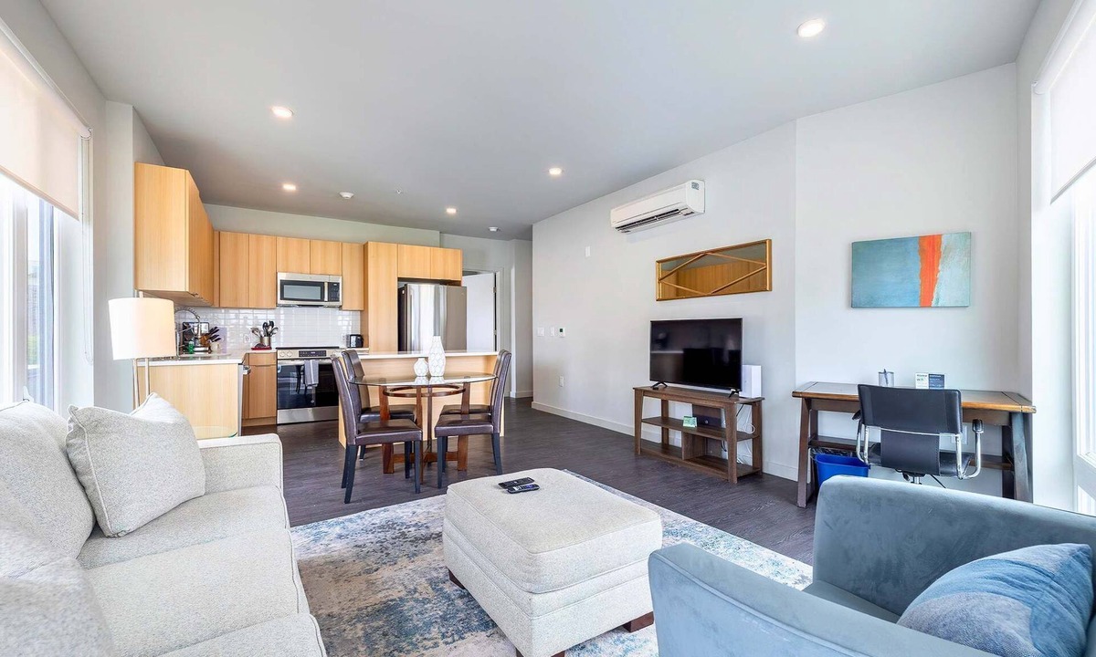 White Plains Apartment | Luxury Private Apt with Gym