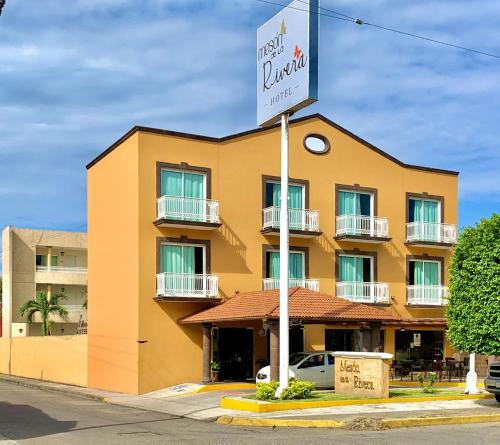 San Juan Bautista Tuxtepec Hotel | MESÓN DE LA RIVERA