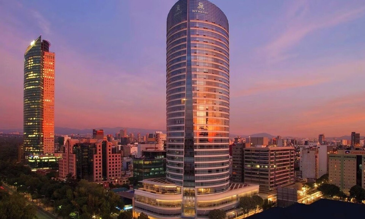 Reforma Apartment | Mexico City Luxury One-Bedroom Residence with Designer Furnishings