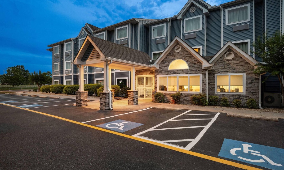 Salisbury Hotel | Microtel Inn & Suites by Wyndham Salisbury