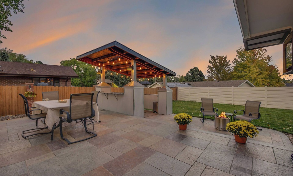 Greeley House | Mid-Century Gem for Mid-Term Stays
