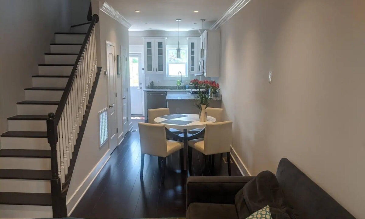Columbia Heights House | Modern rowhouse to rent short term in vibrant Columbia Heights