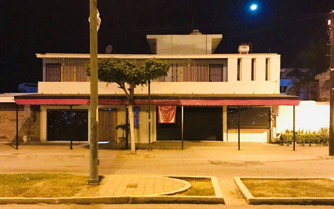 Manzanillo House | Motel ∙ 8 guests