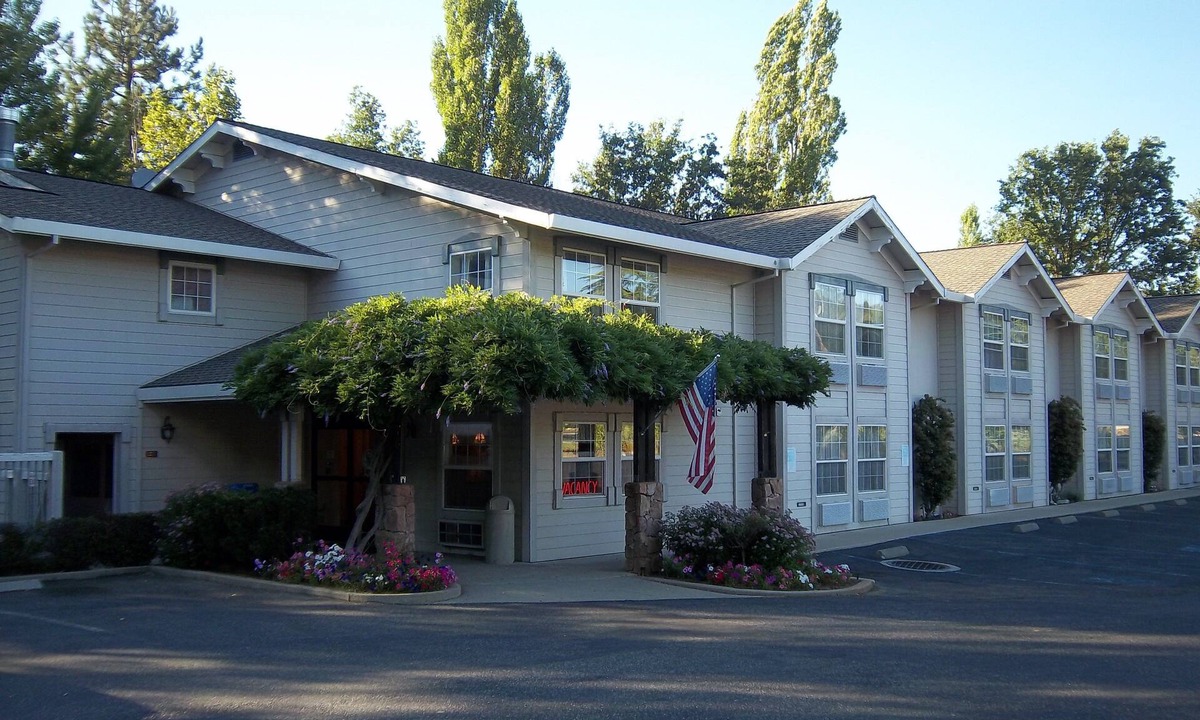 Murphys Hotel | Murphys Inn Motel