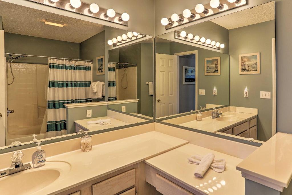 Waterford Plantation Apartment | Myrtle Beach Condo with Pool and Golf Course Views