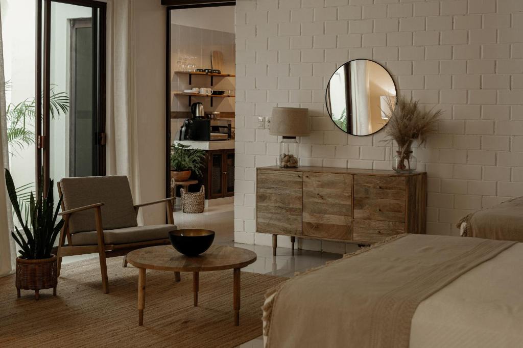 Zona Centro Apartment | Narrativ Lofts - Serena - Beautiful Colonial Suite