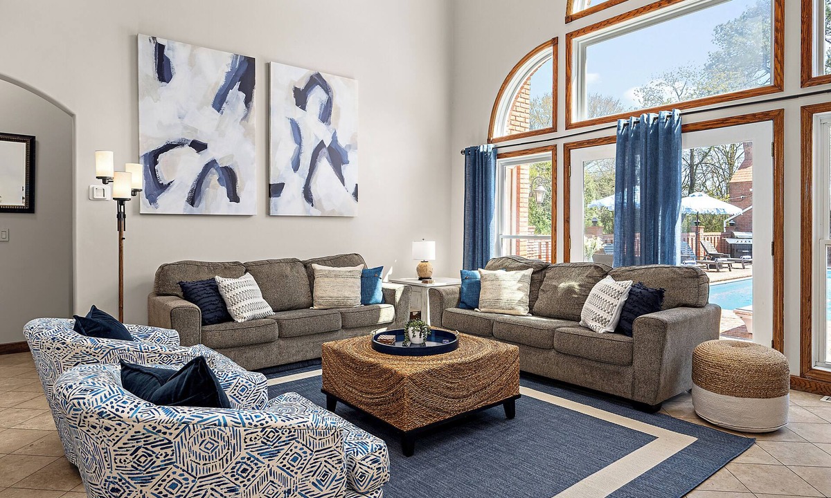 Berlin House | Near Beach & Golf! Sleep 26-Basketball Court-Game Room-Pool