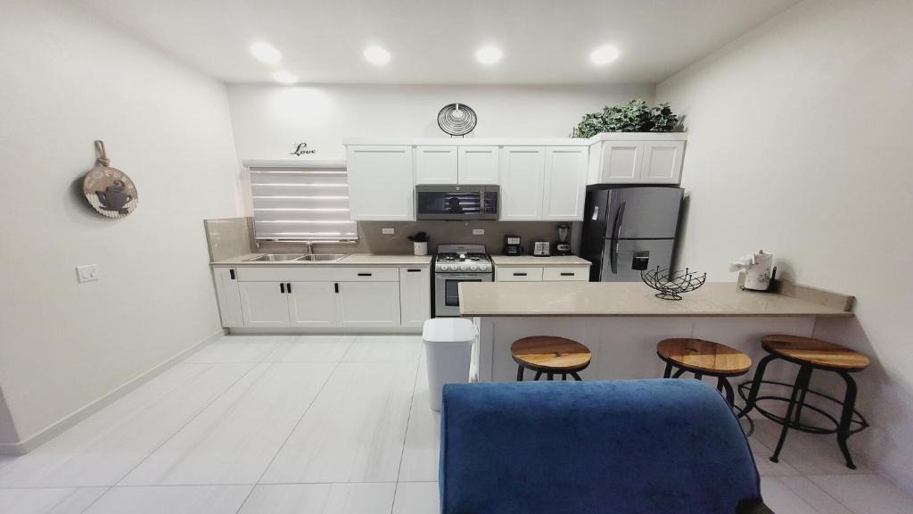 Ferrocarrilera Apartment | New Town Condo Casamar 4 near the beach