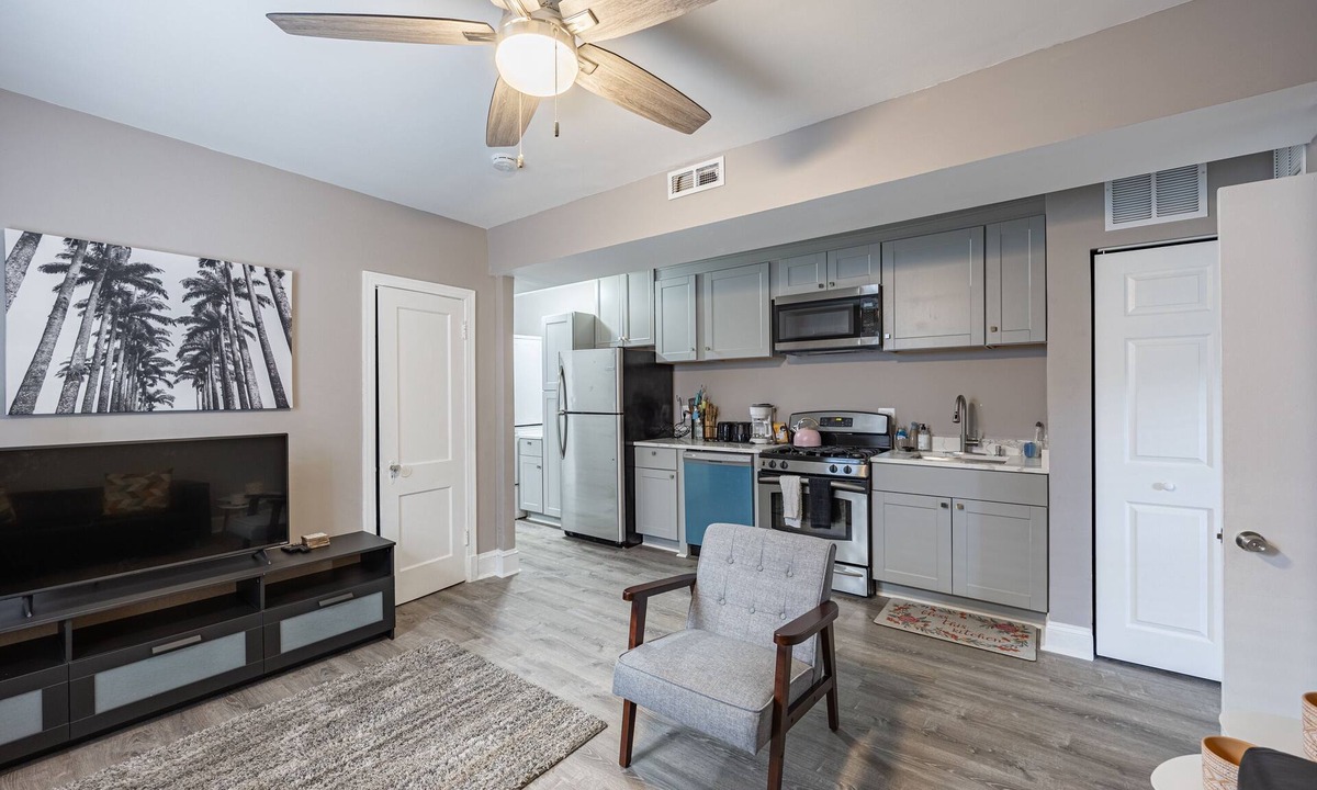 Anacostia Apartment | NEW Updated 2BR Apartment in DC