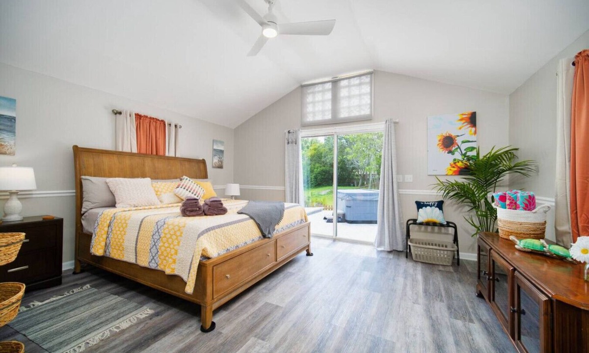 Arlington House | ~Oasis Pearl Sleeps 8 Heated Pool & Spa~