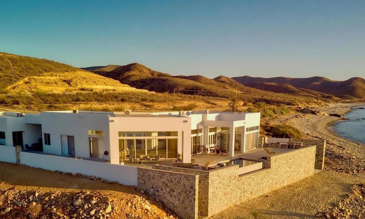 Los Barriles House | Ocean front Modern Contemporary Home!