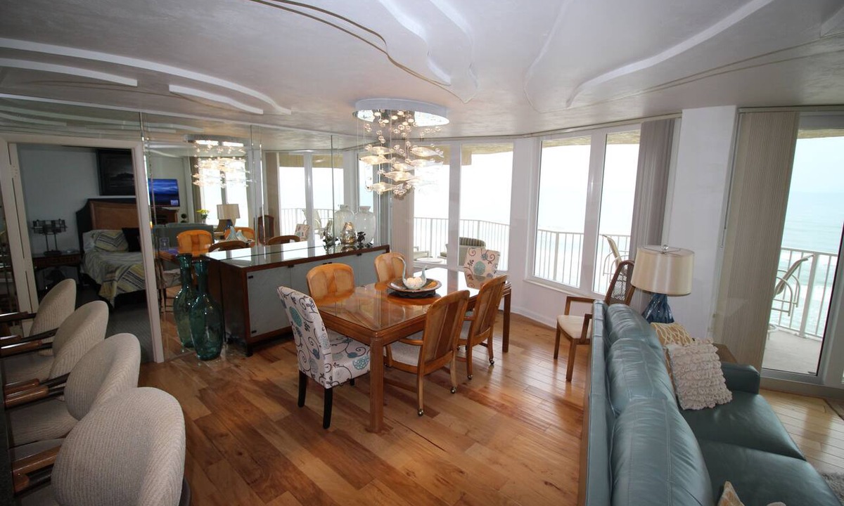 Daytona Beach Shores Condo | On No Drive Beach! Luxury 3 BdRm, 3 Baths, Mst wSpa; Ocean & Riverview Balconies