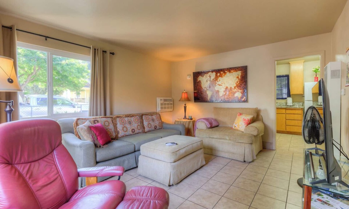 Oroville House | Orient Oasis Theme Unit