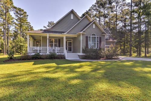Minnesott Beach House | Oriental House on 1 Acre w/Wraparound Porch!