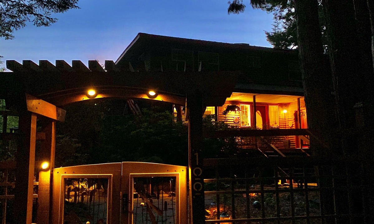 Rosario Bed & Breakfast | Otters Pond Bed & Breakfast