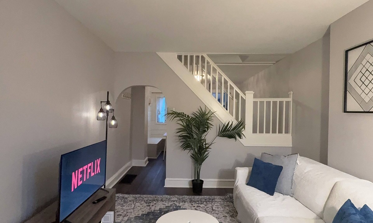 Highlandtown House | Parkside Gem - Safe, Quiet, Steps to Patterson Park