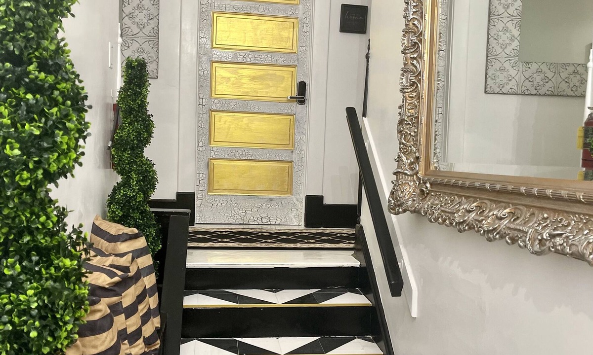 Historic Old Northeast Hotel | Prestige Collection Boutique hotel