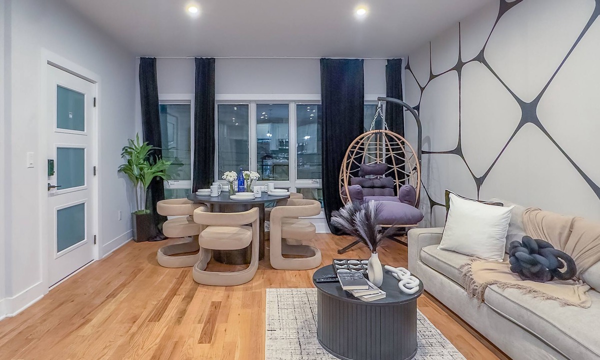 Harrison Apartment | Pristine Pad, Sleep 9, Free driveway park, 20%OFF