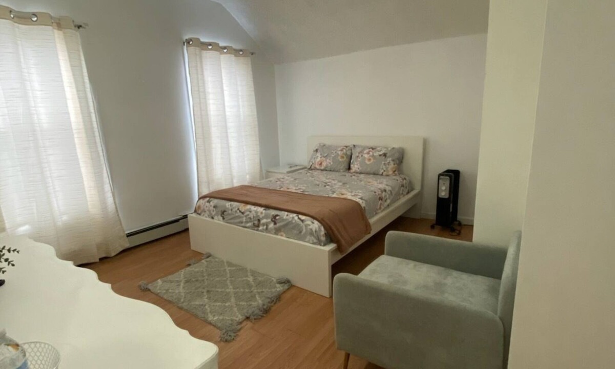 Paterson House | Private Bedroom with private bath
